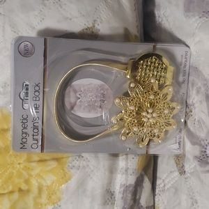 2 PC Magnetic Curtain's Tie Back.